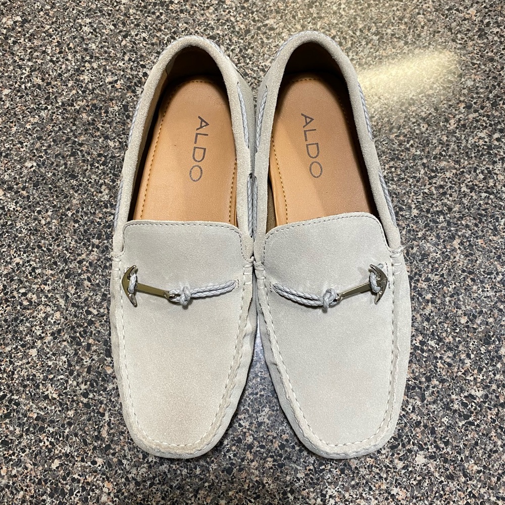 Aldo Guyaume- Brand new. Still has the wear sticker on the bottom.